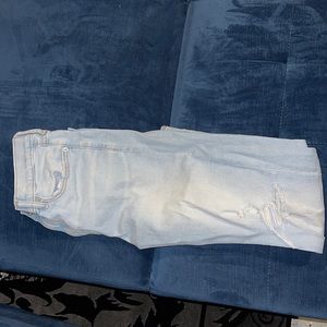 Light blue karate slim blue jeans!